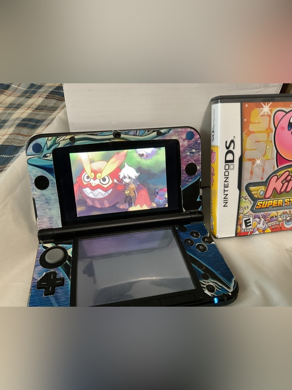 Nintendo 3DS XL Pokémon skin Handheld with 9 Game Cartridge Bundle - Picture 9 of 9